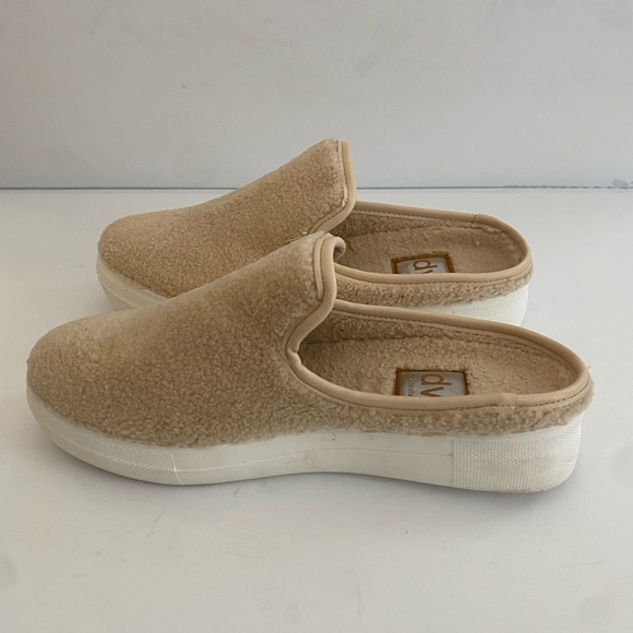 Dolce Vita Women Rush Plush Slip On Sneakers Size 8.5M - Picture 4 of 9